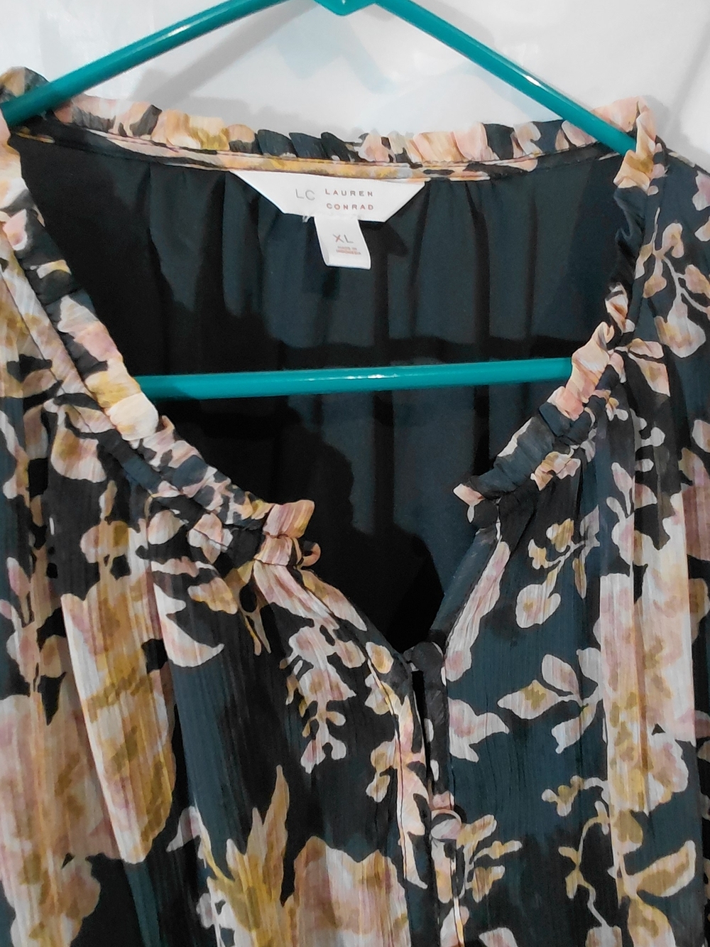 LC Lauren Conrad Black Floral Blouse with Pink & Cream Blooms - Picture 12 of 15